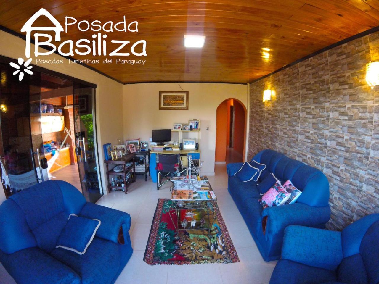 Posada Basiliza, Encarnacion Py Hotel ภายนอก รูปภาพ